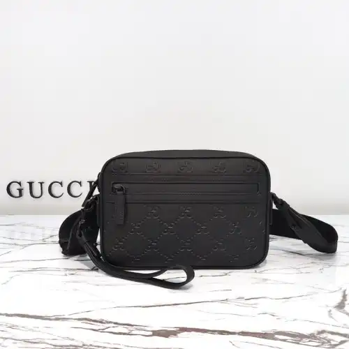 G*u*i bags 2410ya0191