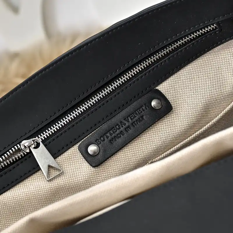 b0tte*a Ven*ta bags 2411ya0040