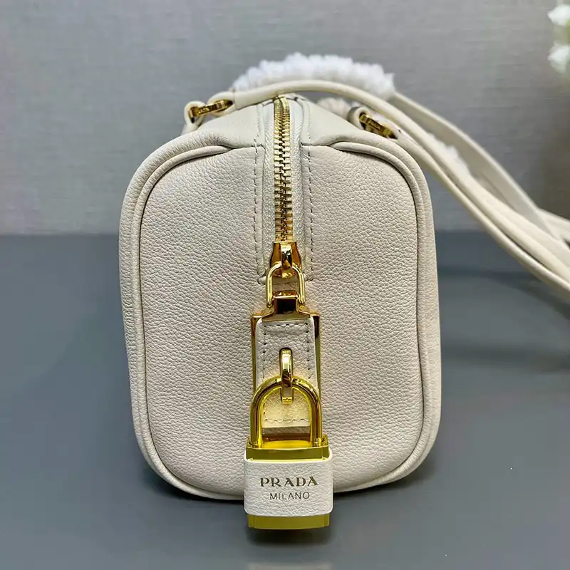 Pra*a bags 2411ya0110