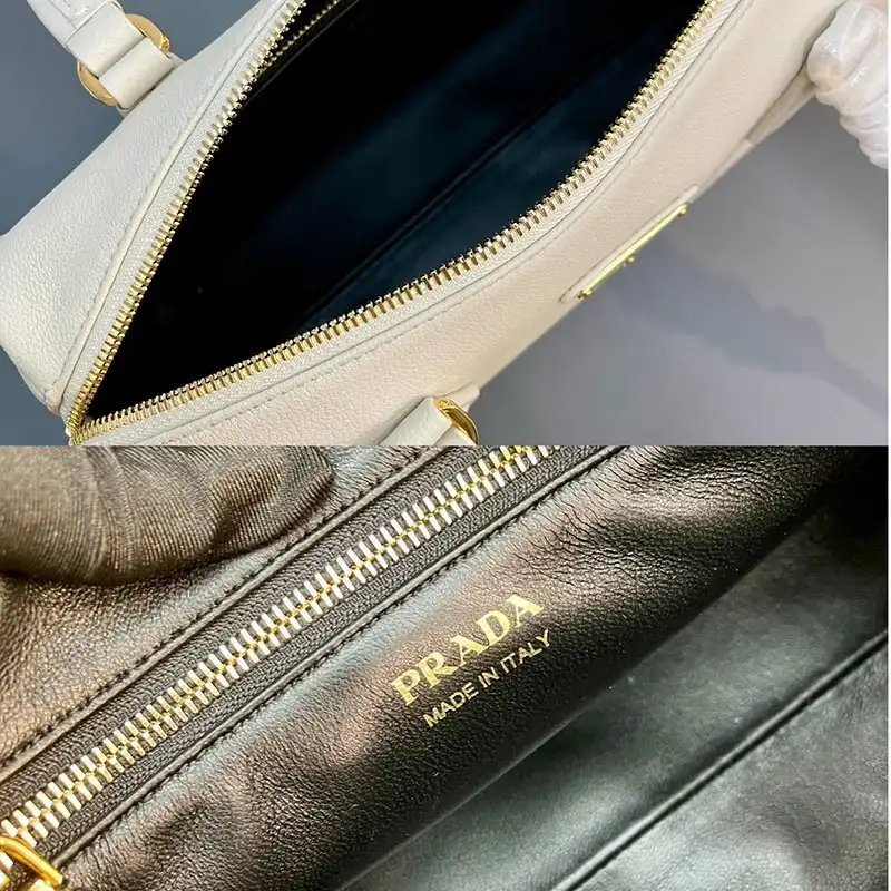 Pra*a bags 2411ya0110