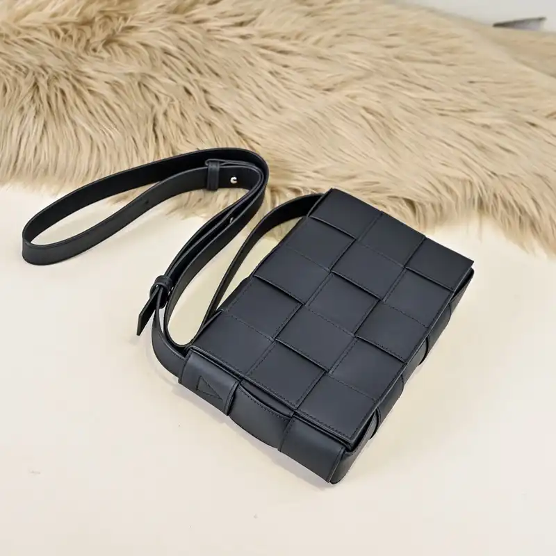 b0tte*a Ven*ta bags 2411ya0128