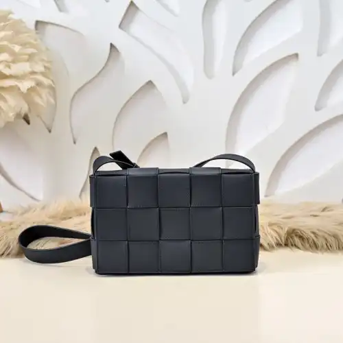 b0tte*a Ven*ta bags 2411ya0128
