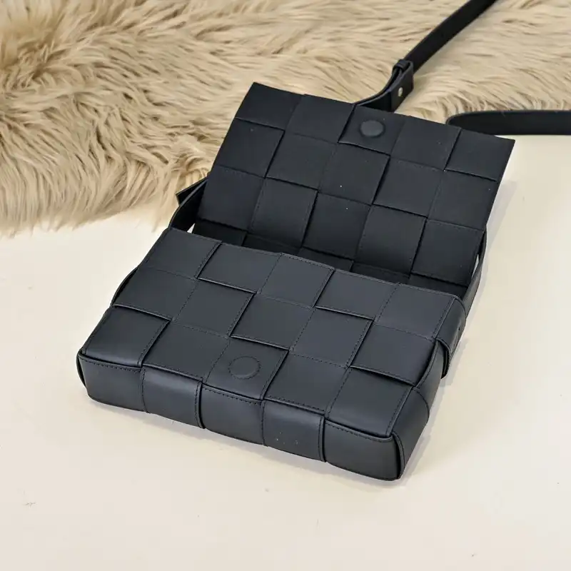b0tte*a Ven*ta bags 2411ya0128