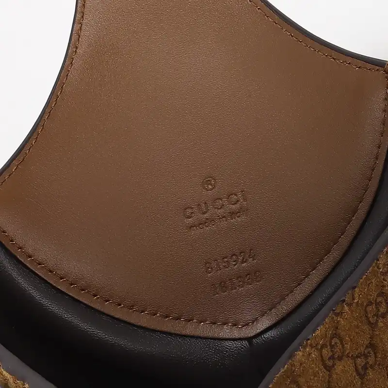 G*u*i bags 2411ya0184