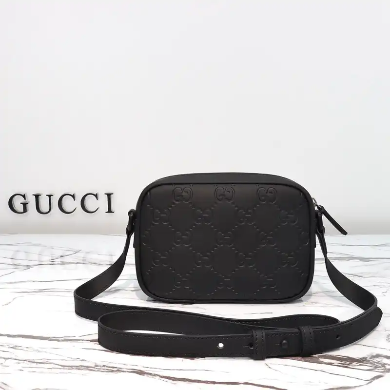 G*u*i bags 2411ya0200
