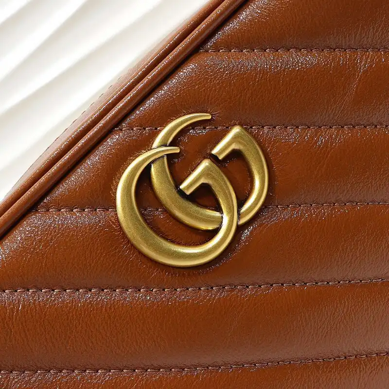 G*u*i bags 2012sh0002