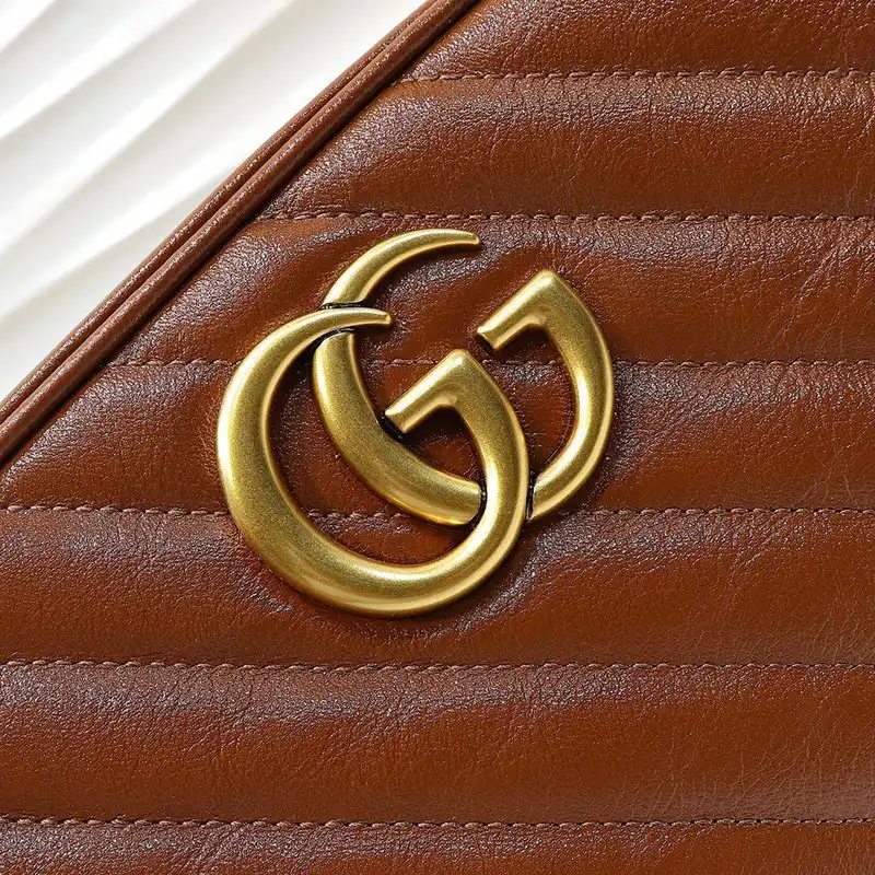 G*u*i bags 2012sh0003