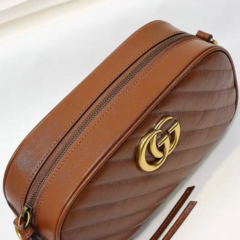 G*u*i bags 2012sh0003