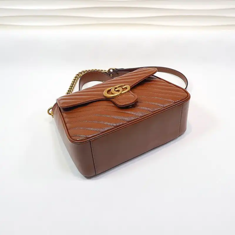 G*u*i bags 2012sh0008