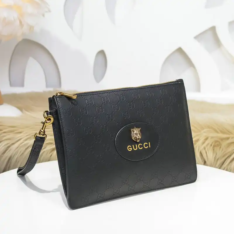 G*u*i bags 2012sh0078