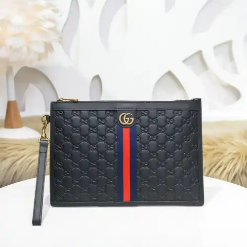 G*u*i bags 2012sh0079