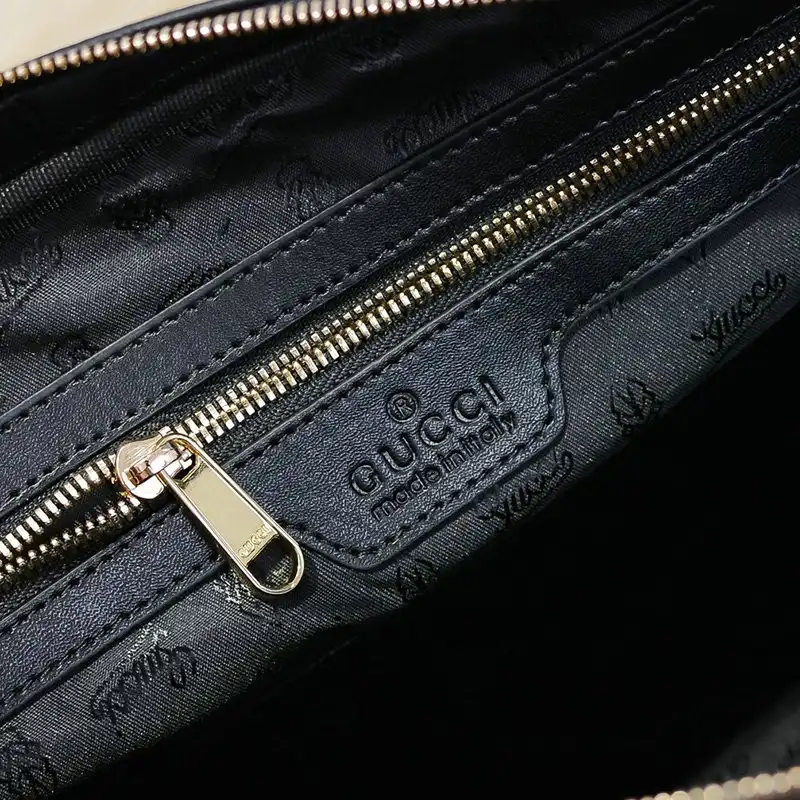 G*u*i bag 20ya11008