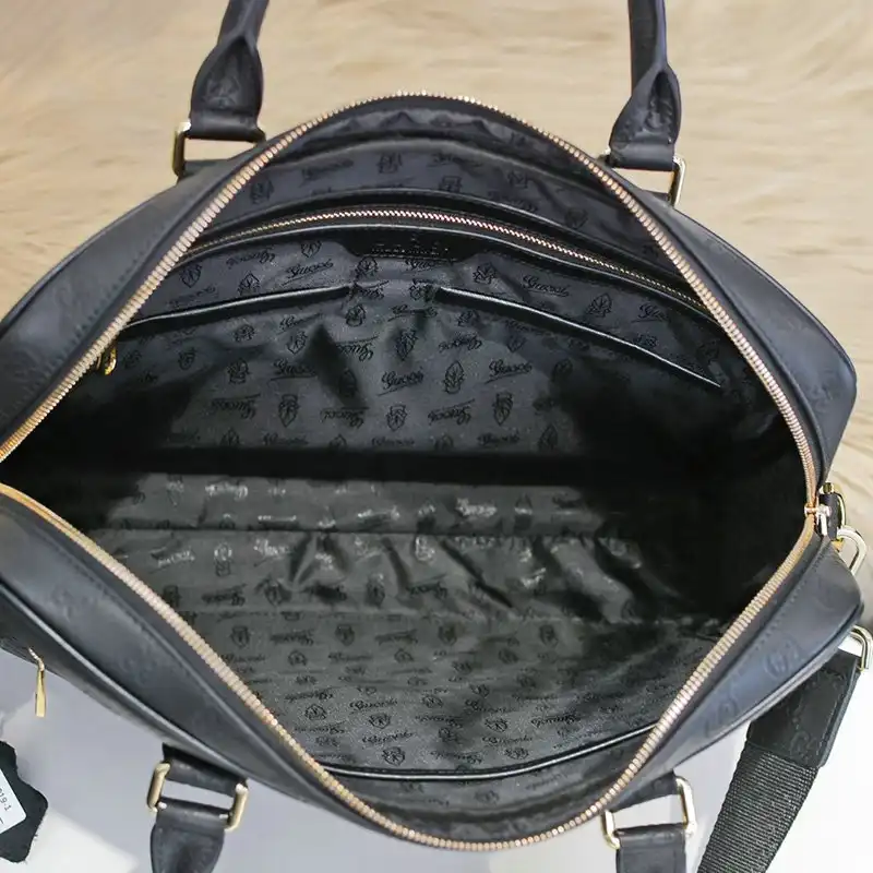 G*u*i bag 20ya11008