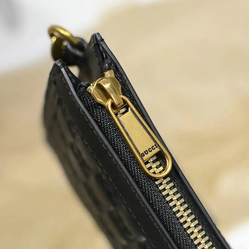 G*u*i bag 20ya11012