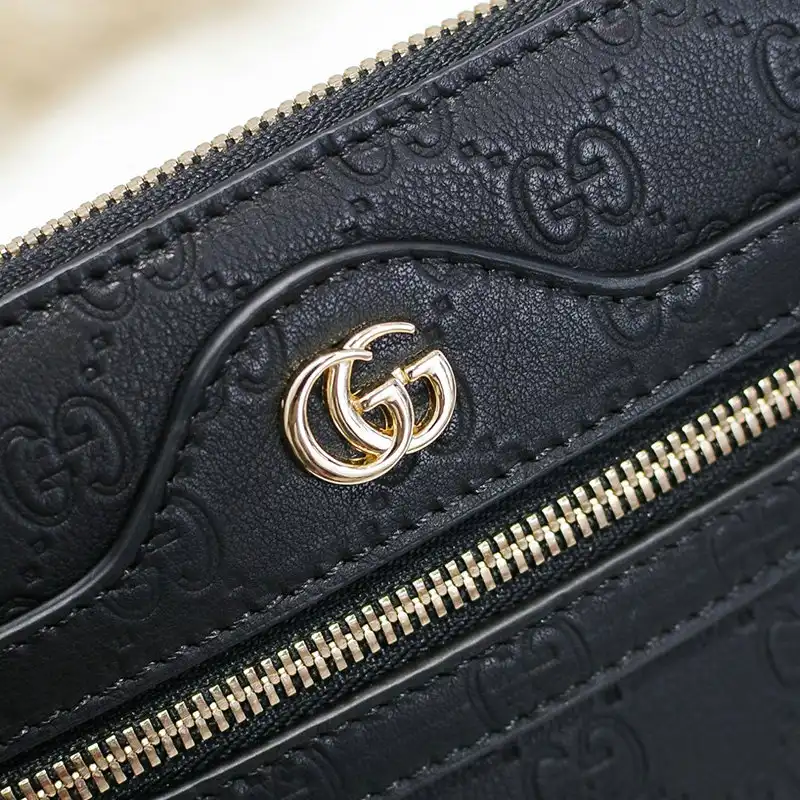 G*u*i bag 20ya11013