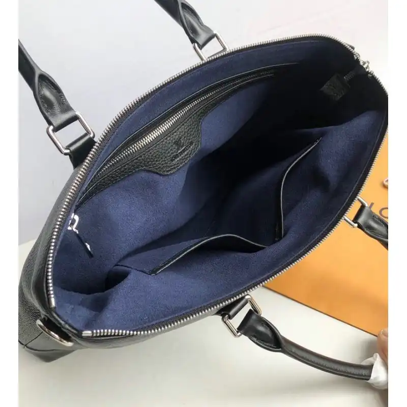 LV Bag 20YA11035