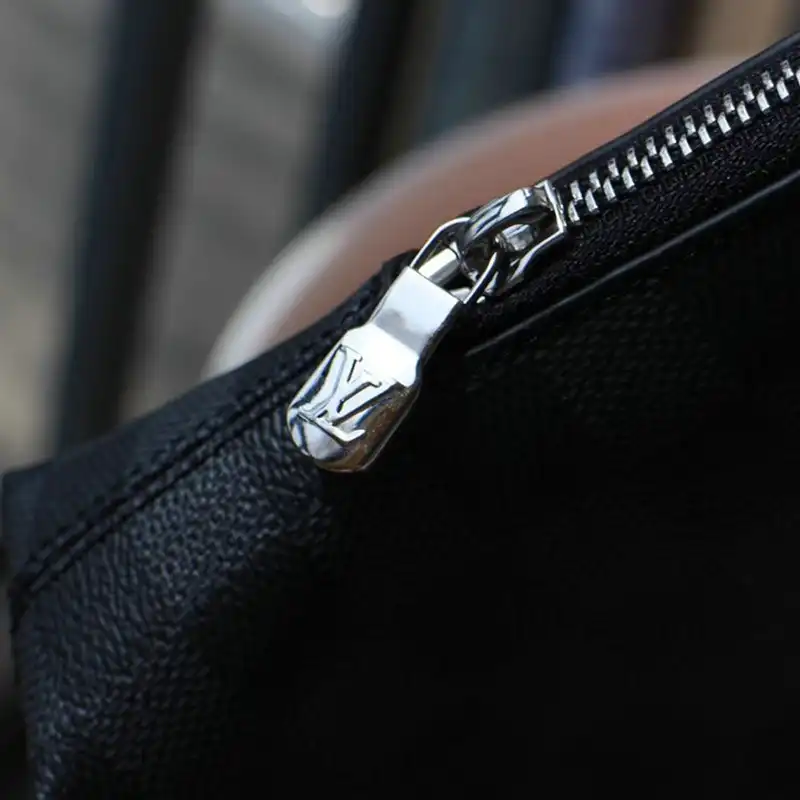 LV Bag 20DJ11090