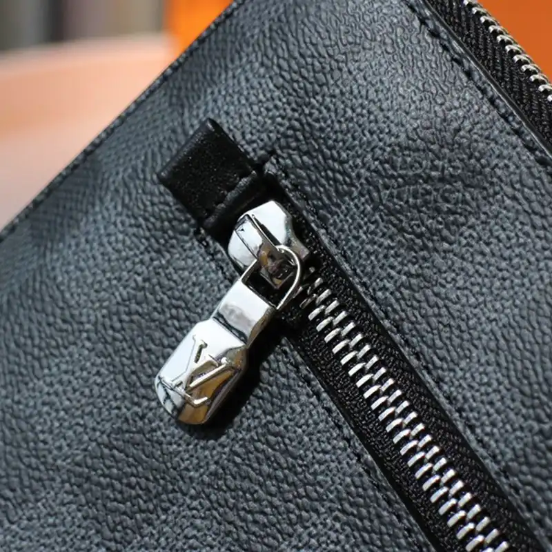 LV Bag 20DJ11090
