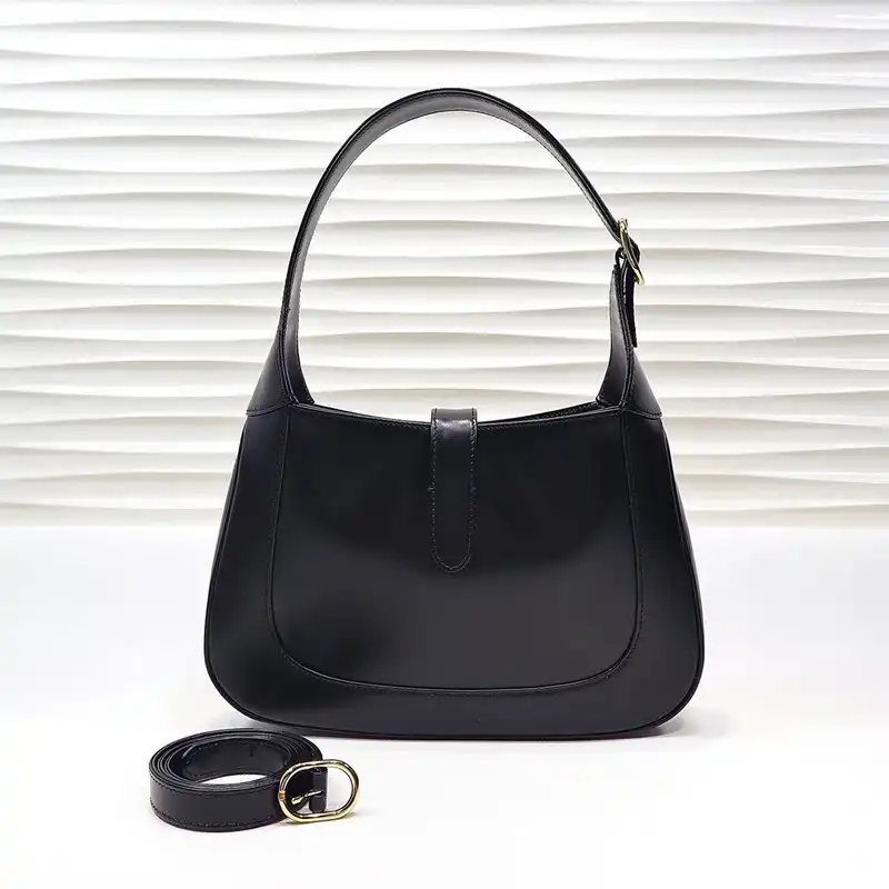 G*u*i bag 20dj11109