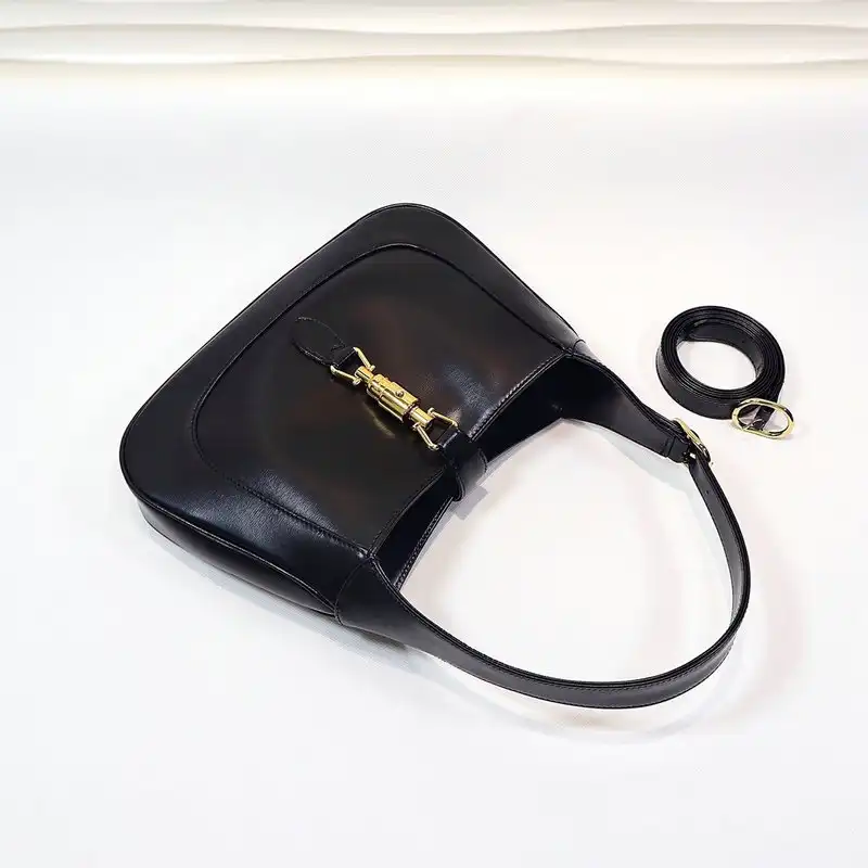 G*u*i bag 20dj11109