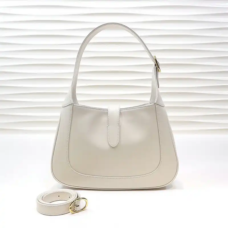 G*u*i bag 20dj11110