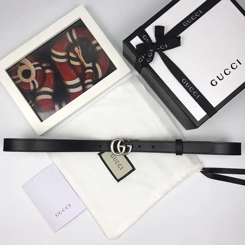 G*u*i s belts 19bl0006