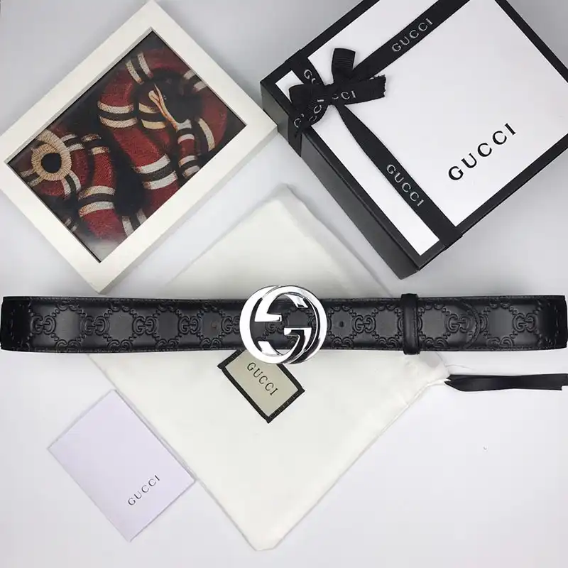 G*u*i s belts 19bl0022