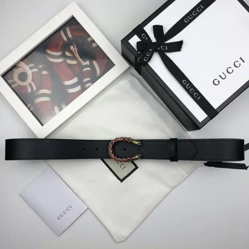 G*u*i s belts 19bl0035