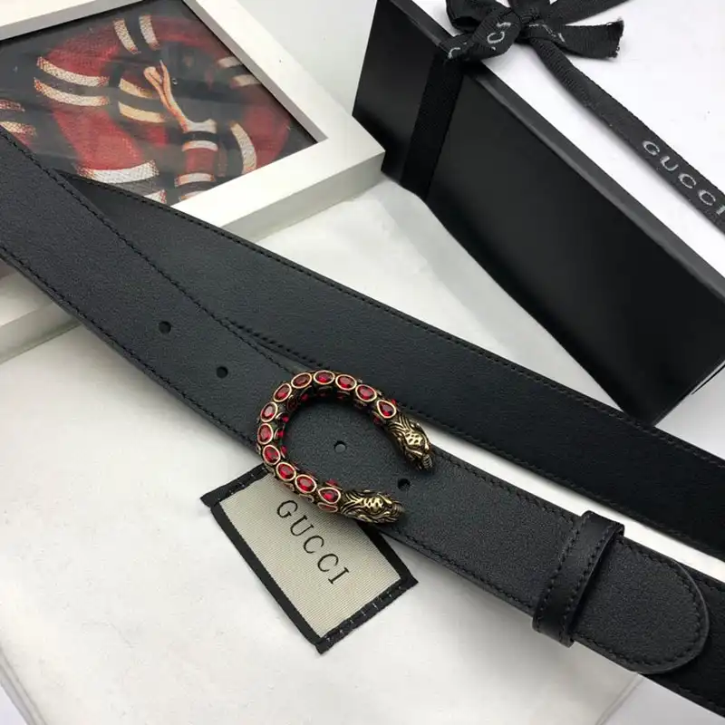 G*u*i s belts 19bl0035