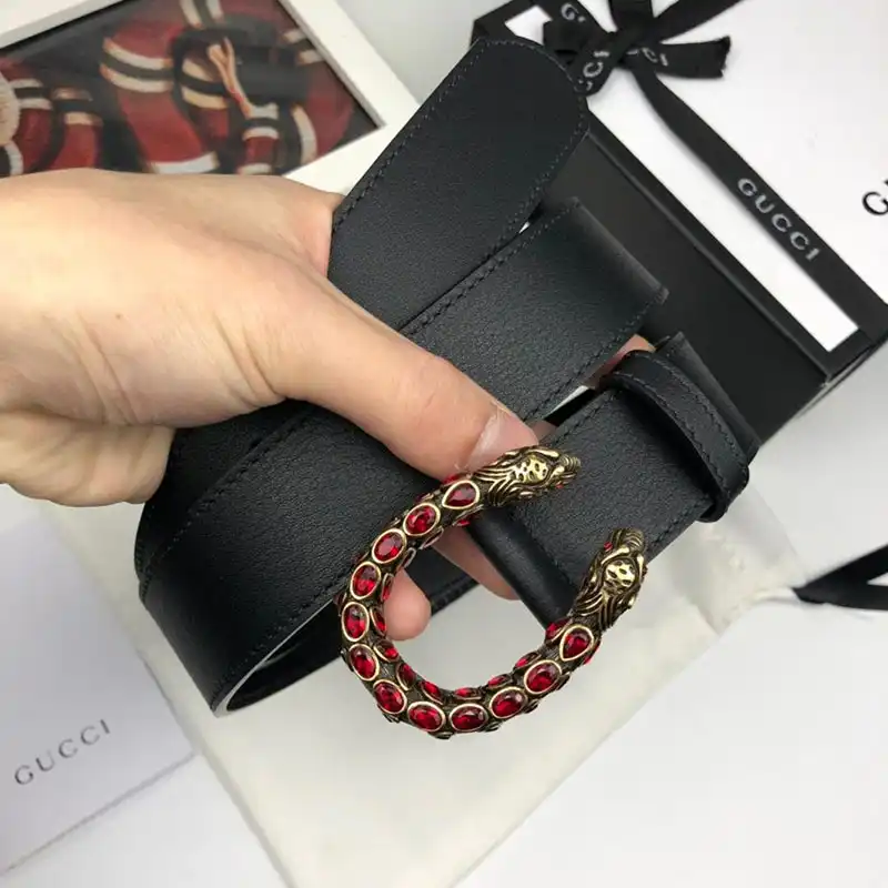 G*u*i s belts 19bl0035