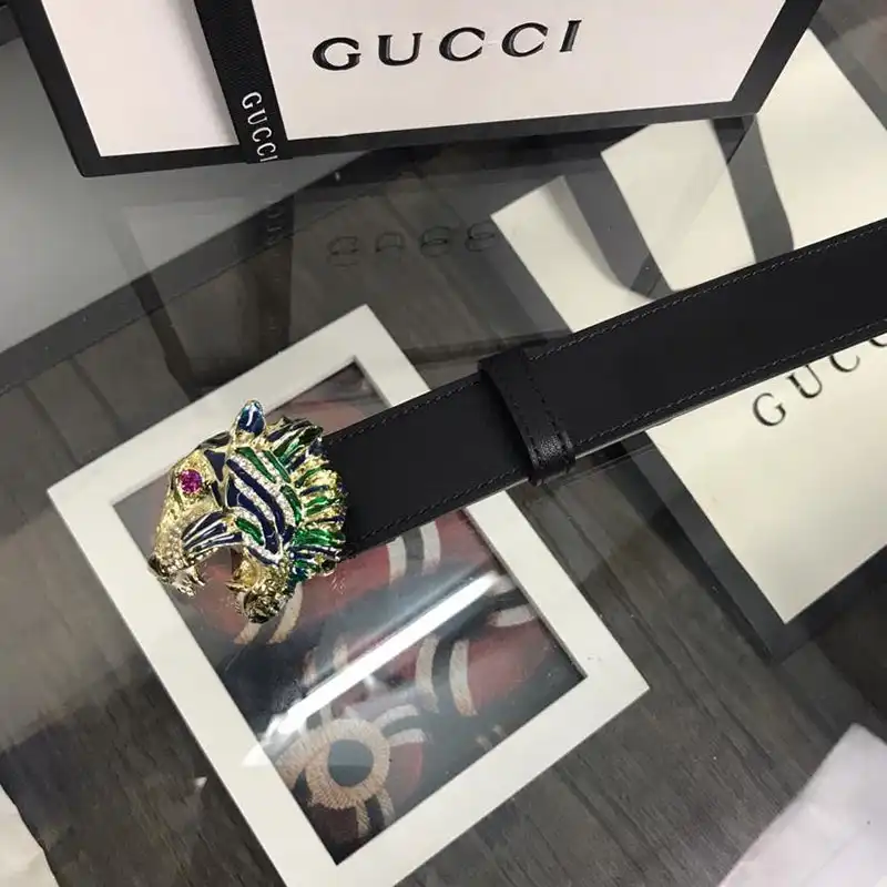 G*u*i s belts 19bl0044