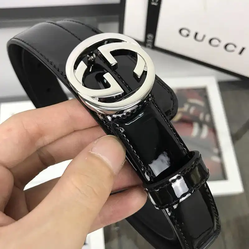 G*u*i s belts 19bl0045