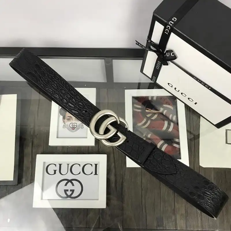 G*u*i s belts 19bl0056