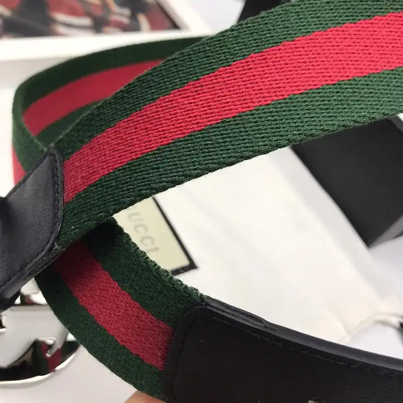 G*u*i s belts 19bl0085