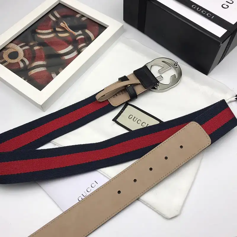 G*u*i s belts 19bl0086