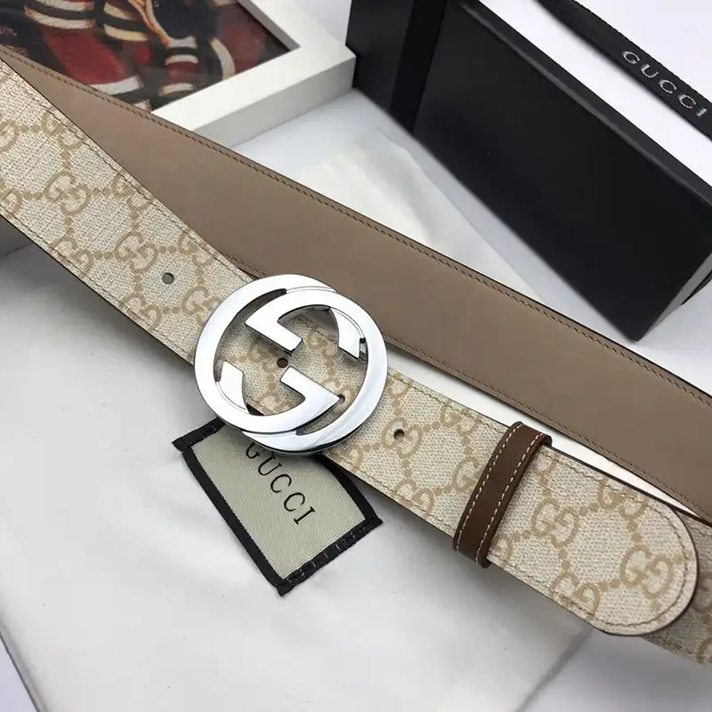 G*u*i s belts 19bl0087