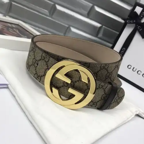 G*u*i s belts 19bl0089