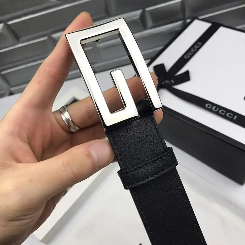 G*u*i s belts 19bl0095