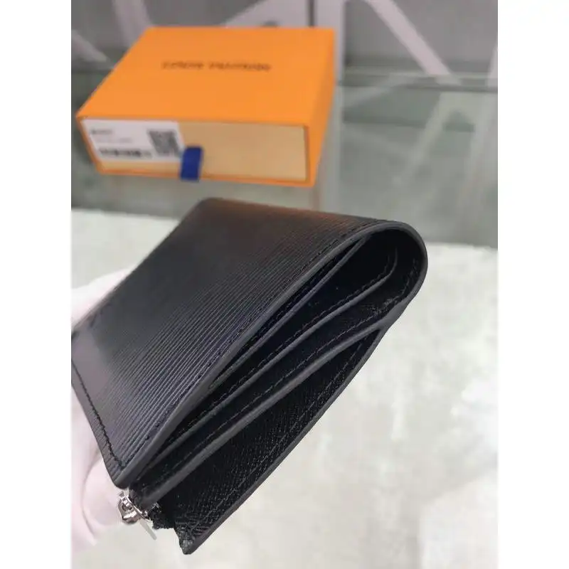 LV Bags 19T1L0270