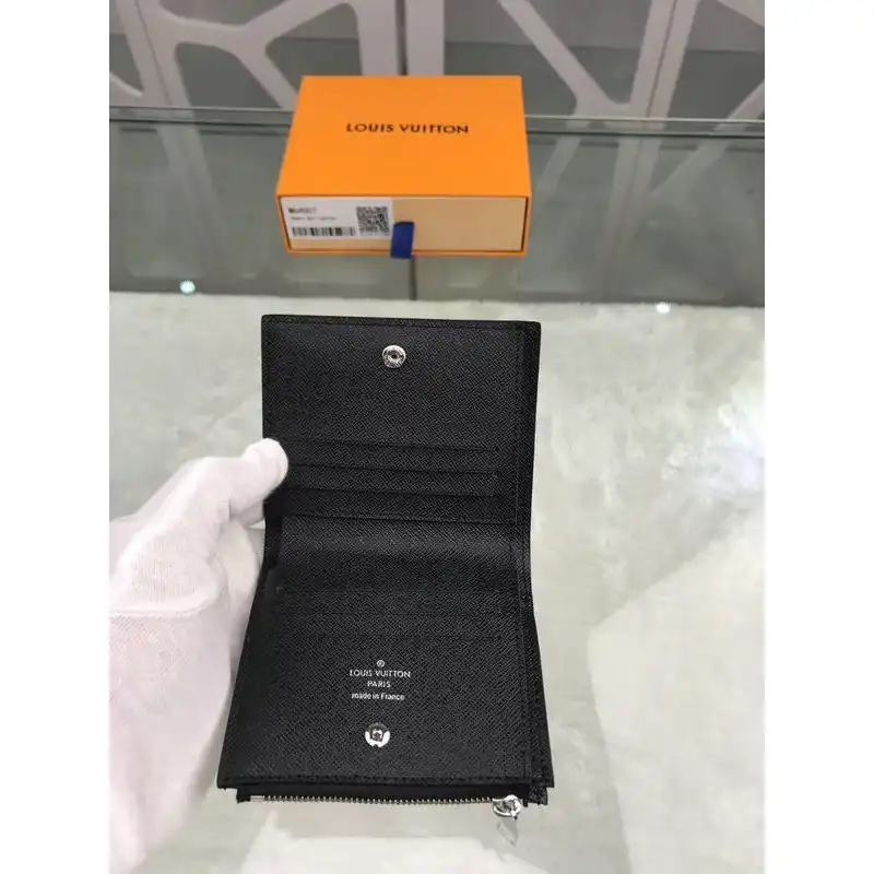 LV Bags 19T1L0270