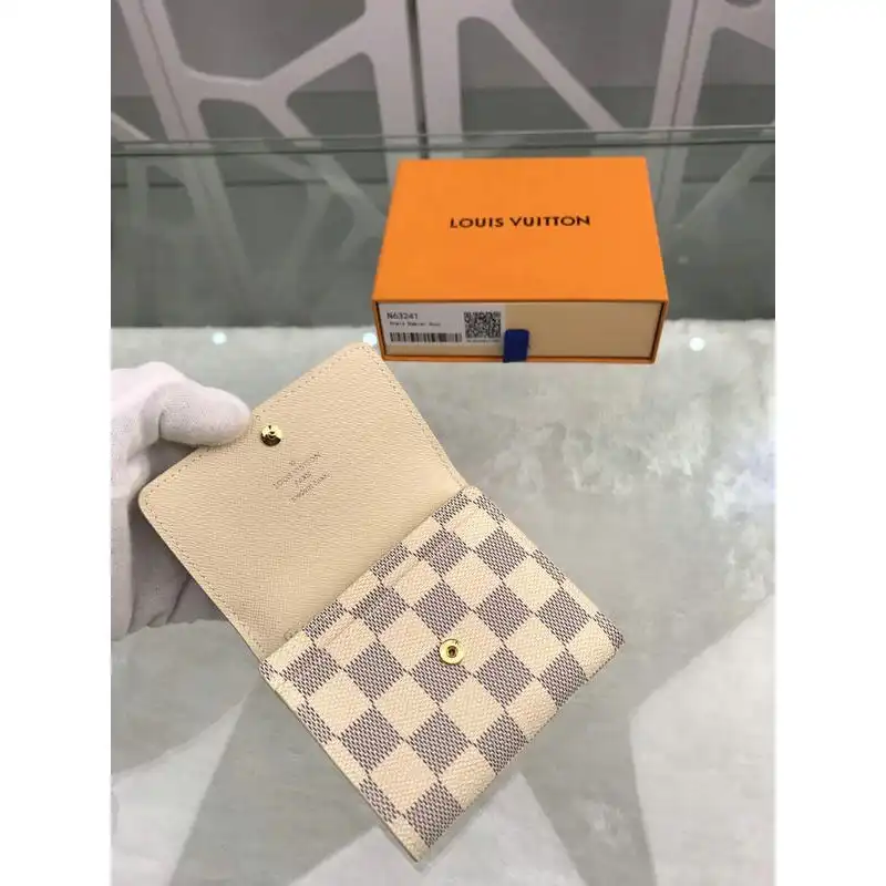 LV Bags 19T1L0273