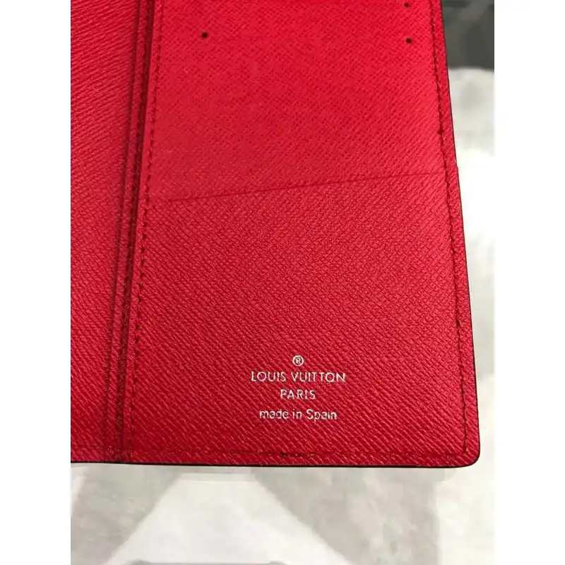 LV Bags 19T1L0583