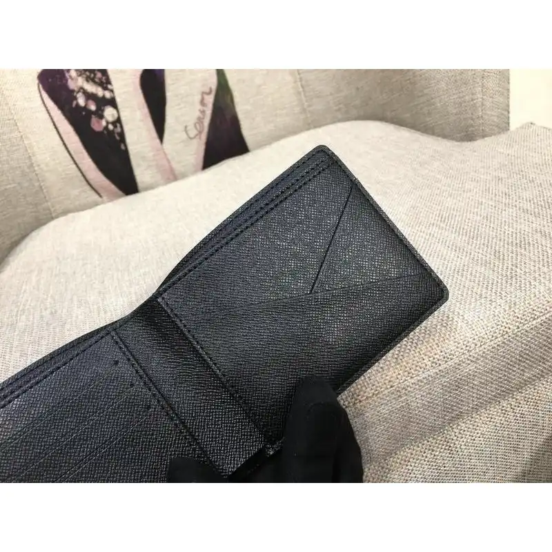 LV Bags 19T1L0620