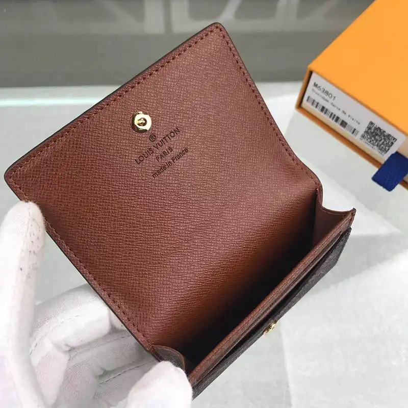 LV Bags 19T1L0647