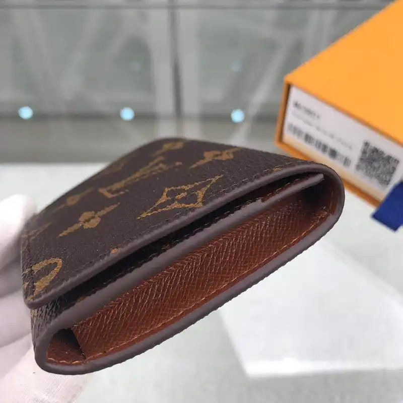LV Bags 19T1L0647