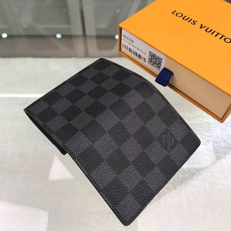 LV Bags 19T1L0648