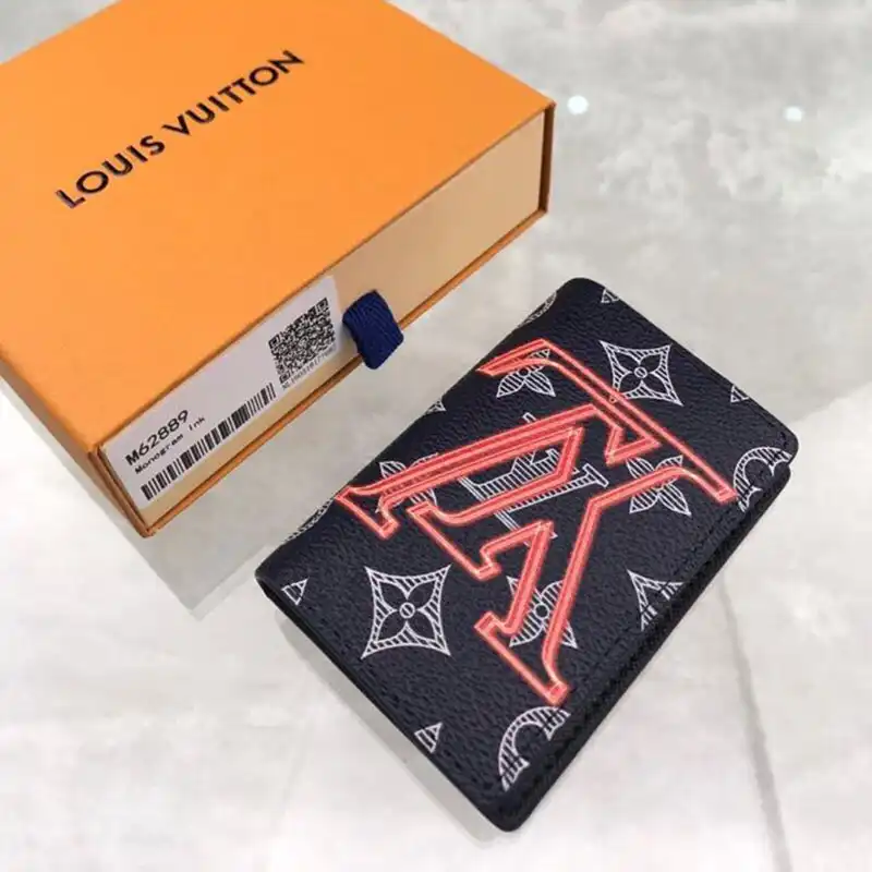 LV Bags 19T1L0652