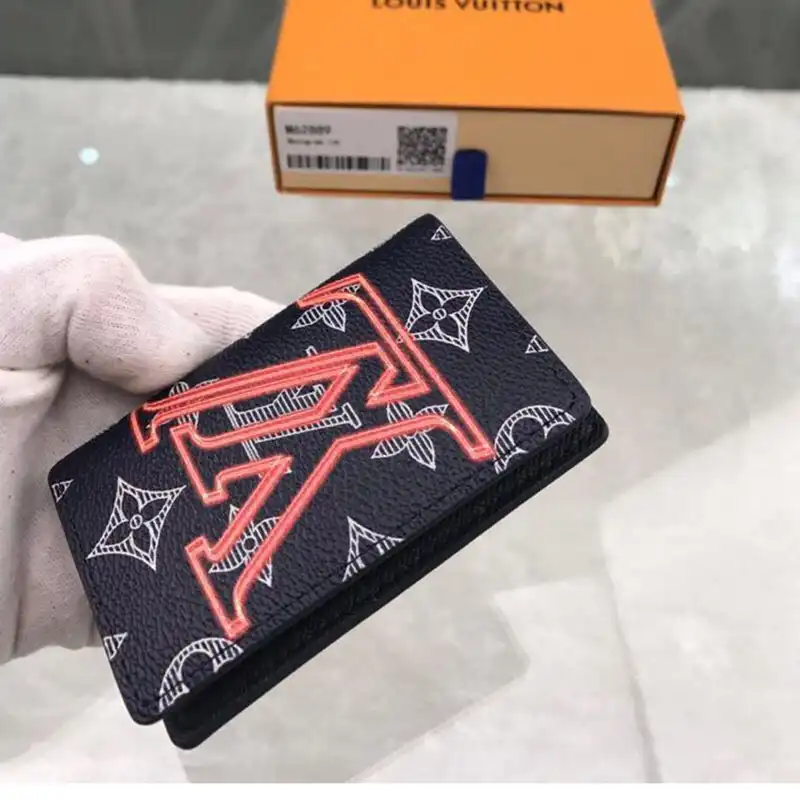 LV Bags 19T1L0652