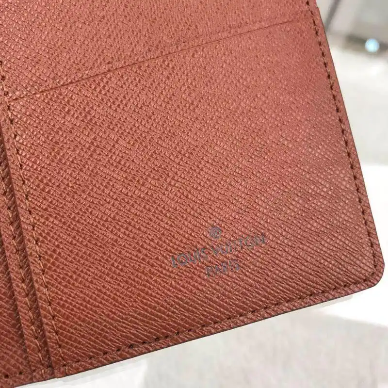 LV Bags 19T1L0662