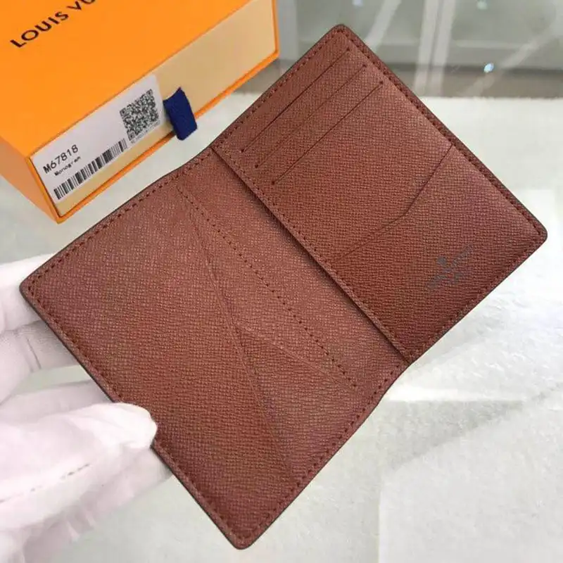 LV Bags 19T1L0665